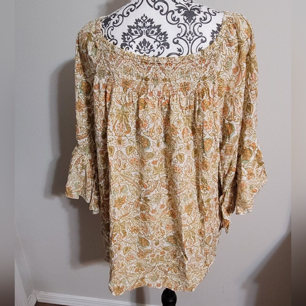 Fall boho leaf design top - Picture 3 of 7